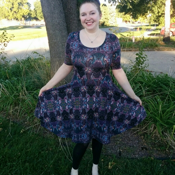 Meet your Posher, Heather - Picture 3 of 3